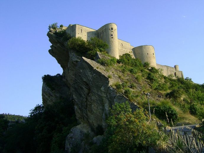 Castello di Roccascalegna